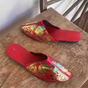 MIDDLE EASTERN SLIDES SLIPPERS Beautiful Red & Gold Sz 41 Vintage NEW CONDITION!